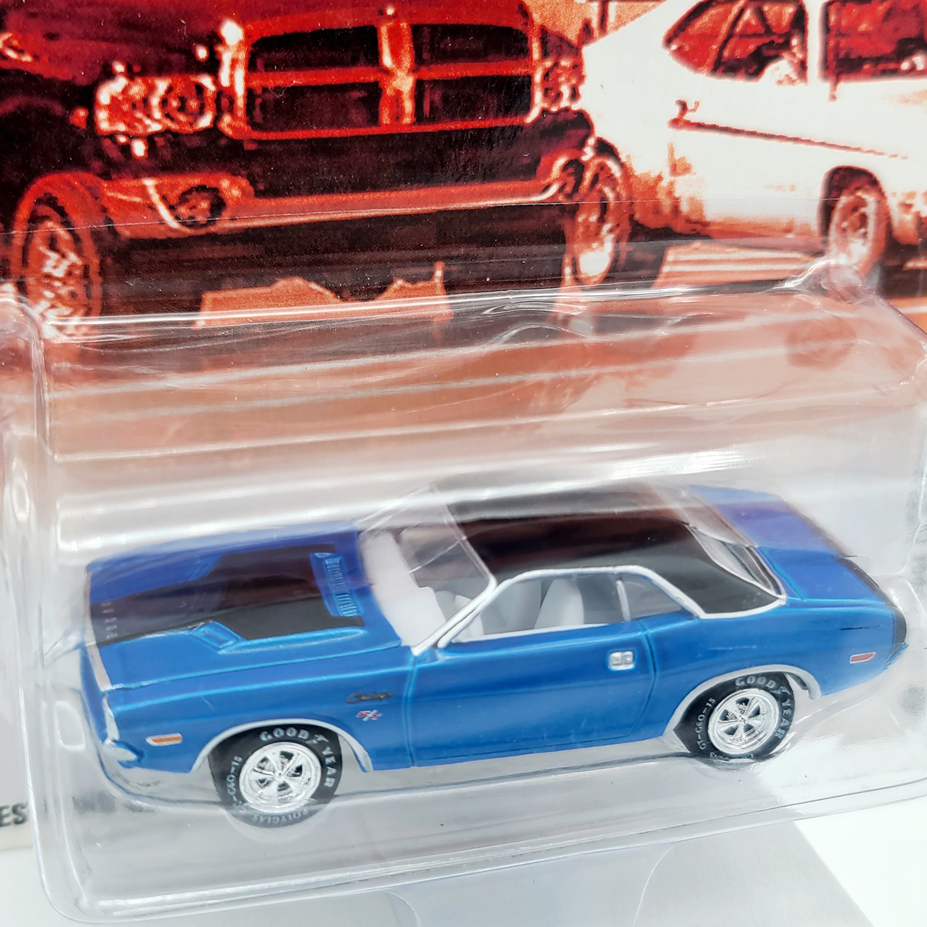 Johnny Lightning '70 Dodge Challenger - 1:64 (2004 That Thing Got a Hemi? Sweet)